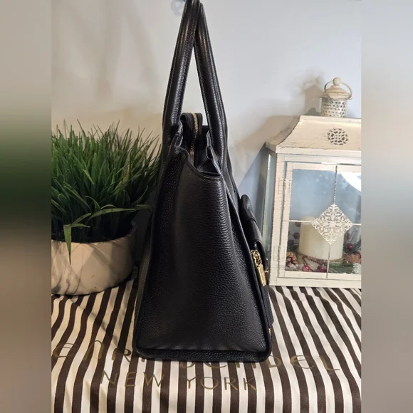 Henri Bendel The Rivington Black Leather Convertible Tote - Picture 5 of 16